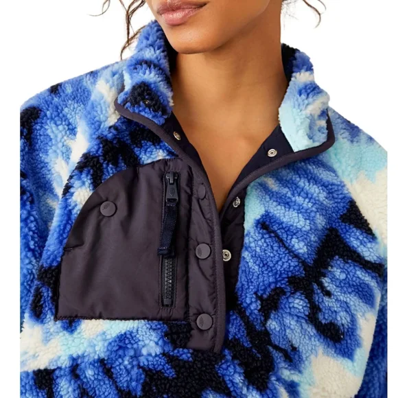 NWT Free People Movement Rocky Ridge Pullover Tie Dye Blue Sherpa - Picture 2 of 11